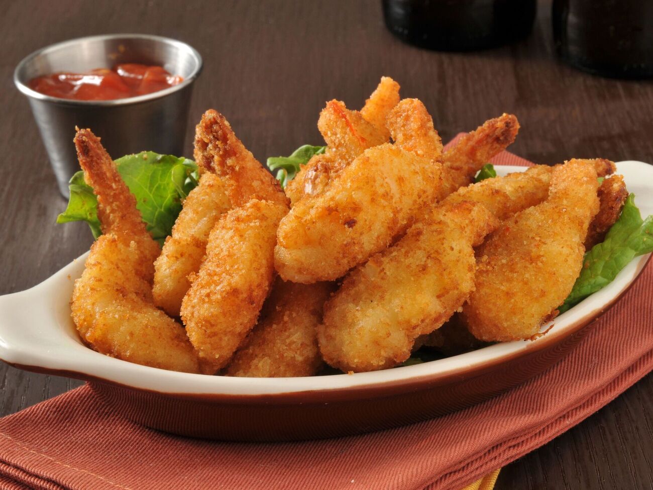 Тушить креветки в пиве нужно две–три минуты