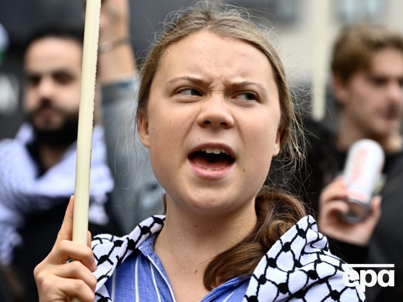 Тунберг обещает снова прорываться на палестинские территории