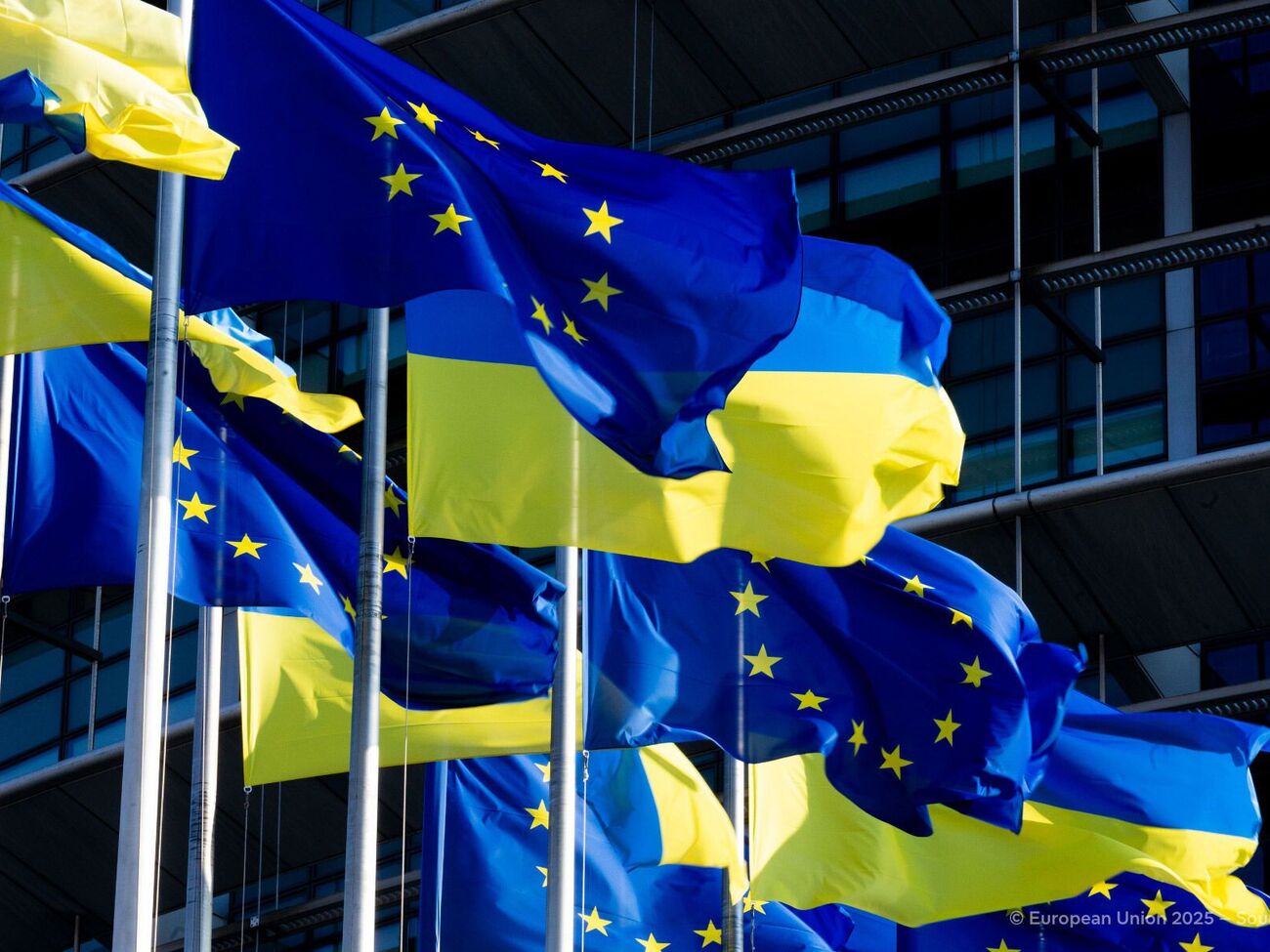 Европейские столицы охвачены тревогой из-за того, что Путин может получить все, чего хочет в Украине, говорится в статье