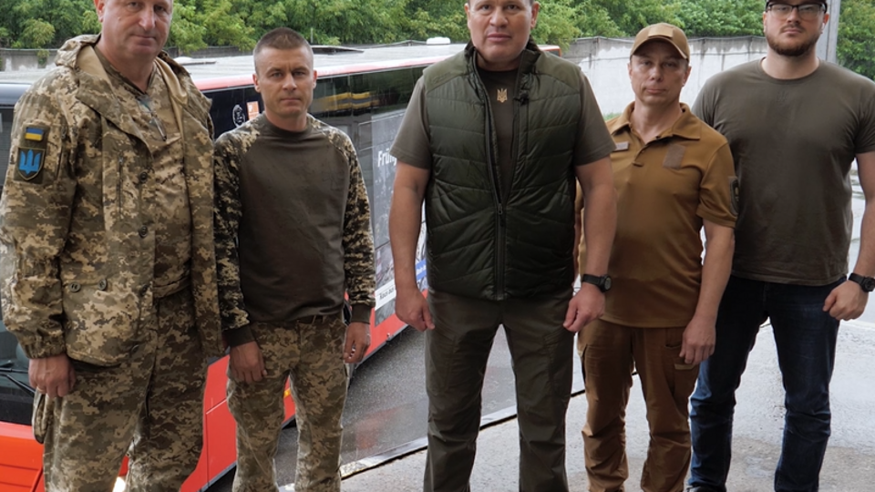 Этот автобус повысит мобильность и оперативность военных подразделений, сказал Палатный