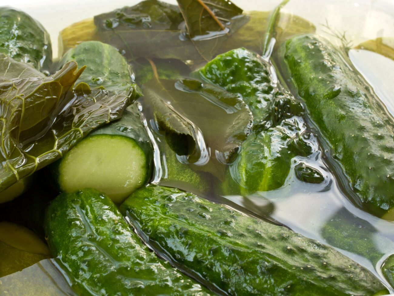 Огурцы получатся вкусными за считанные минуты