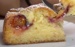 Випікайте пиріг за 180 °C 40 хвилин