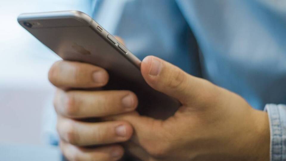 В РФ обсуждают запрет соцсетей для подростков до 14 лет