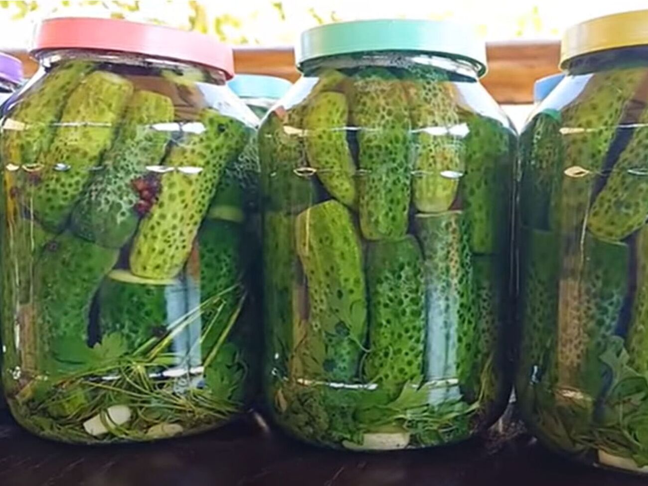 Огірки за цим рецептом виходять твердими і хрусткими