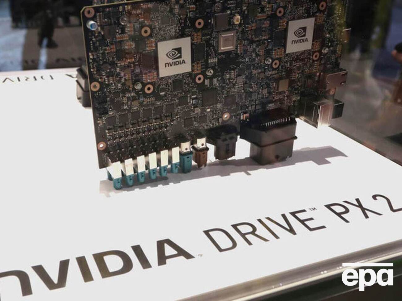 В США компаниям Nvidia и AMD запретили продавать чипы искусственного интеллекта в Китай
