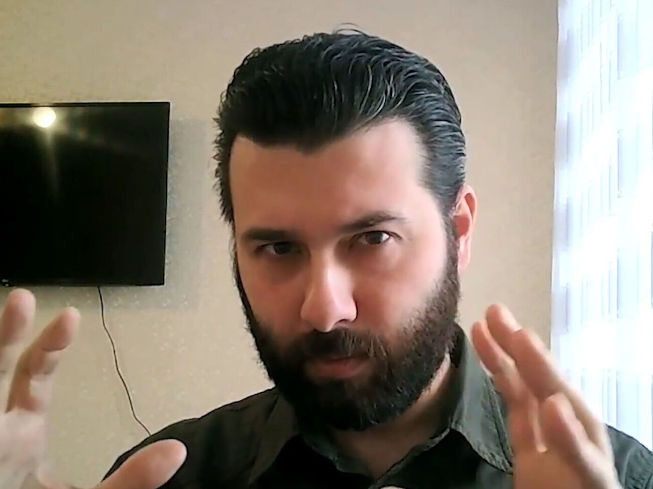 Левин прокомментировал предстоящий саммит Трампа и Путина и конфликт России и Азербайджана