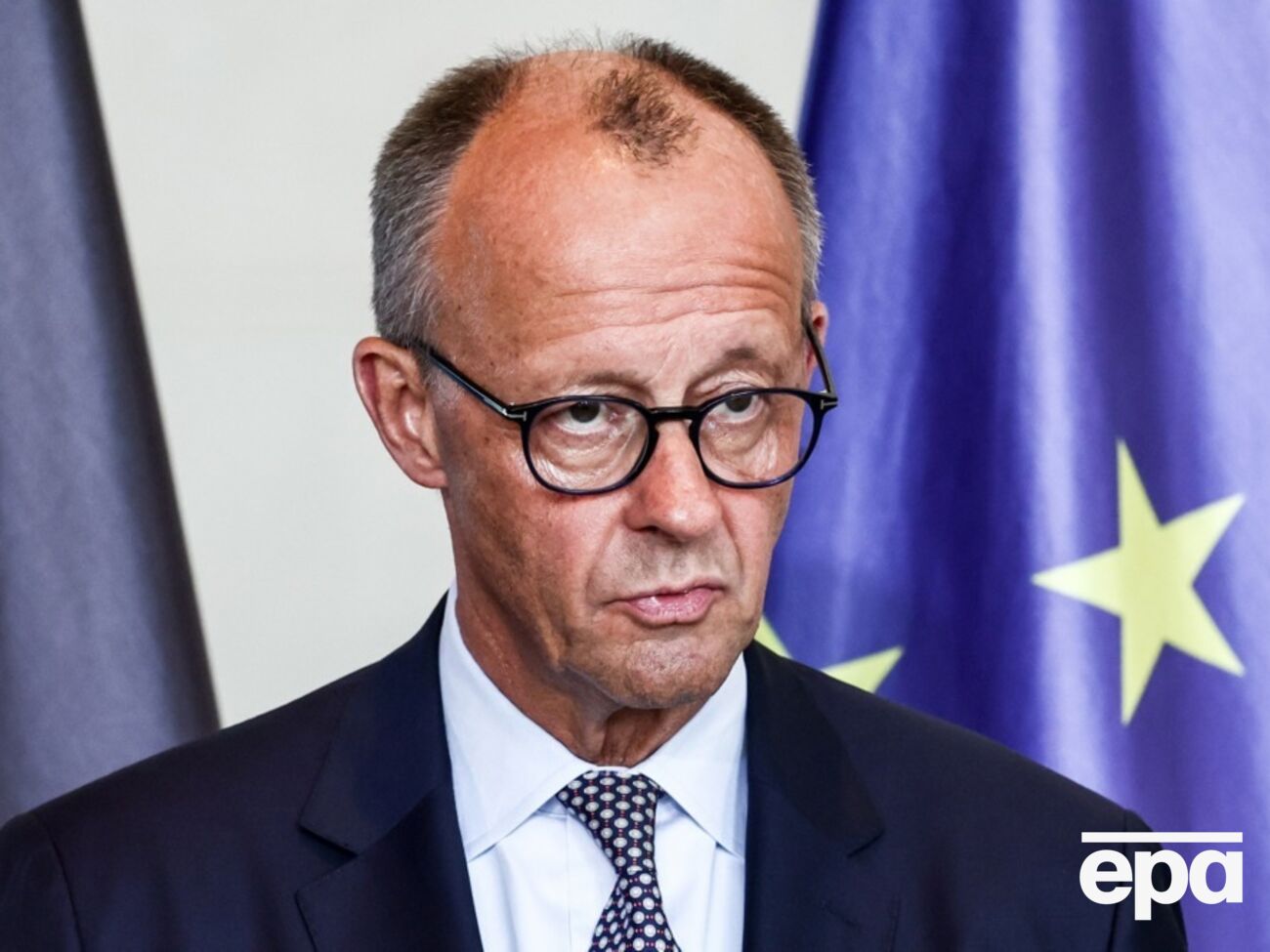 Украина должна сидеть за столом переговоров, считает Мерц