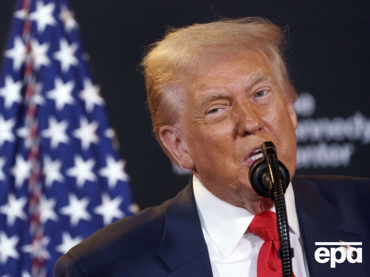 Трамп заявив про "хороші розмови" з Путіним