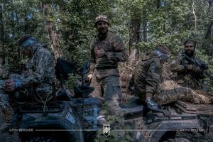 Азовці за добу захопили вісьмох окупантів