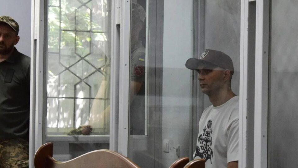 Косов вину не признает