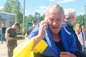 Вернулись военные и гражданские украинцы