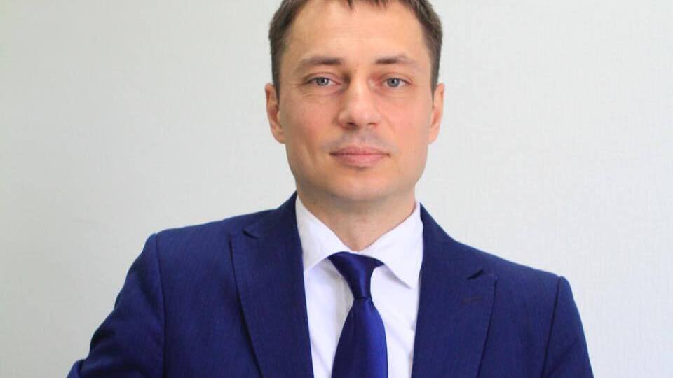 Страна выбрала дотировать население, а не промышленность, потому что обоих не потянет, отметил Трофимец