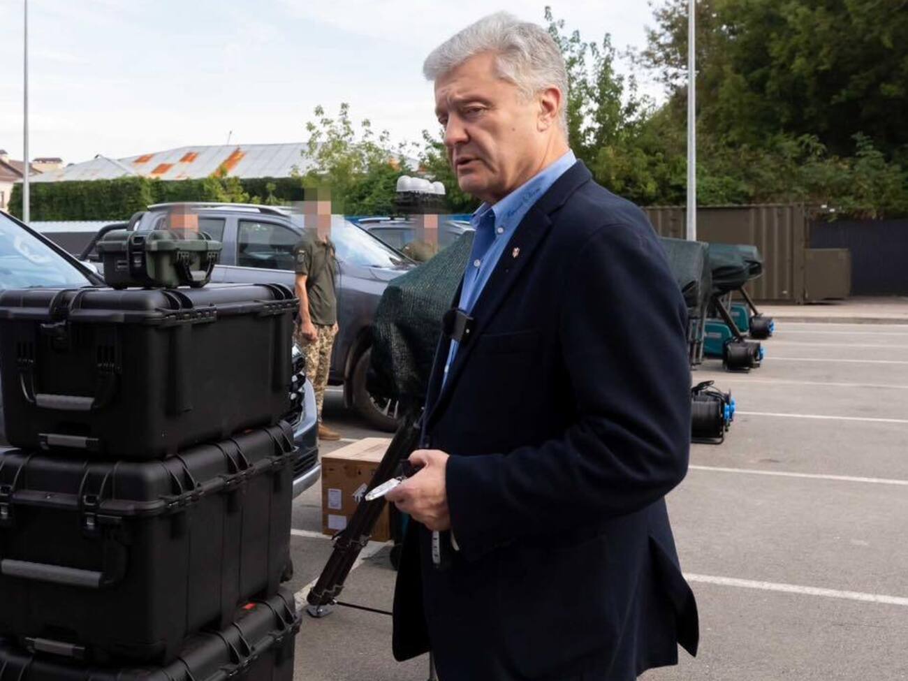 Гладких: Питання в недоречності такого одягу, особливо, коли зустрічаєшся з військовими