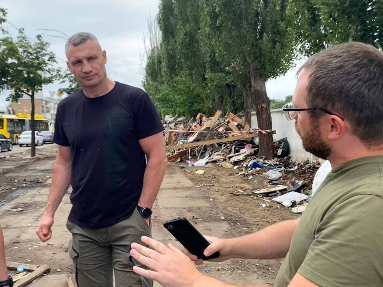 Дивовижна "продуктивність" тільки в Києві, який із 2019-го луплять, дискредитують, дезорганізують, зазначив Кличко