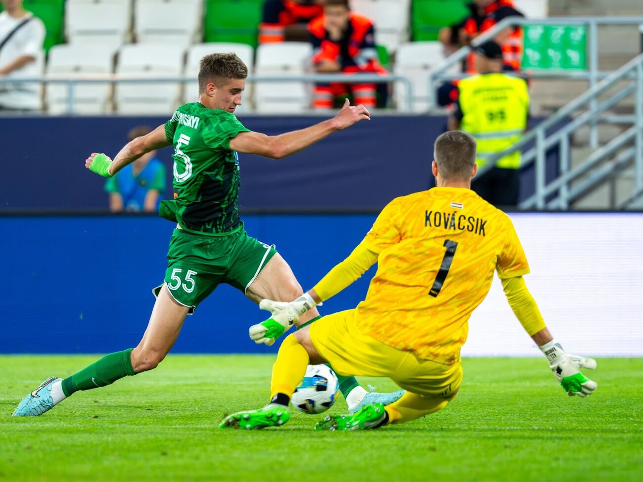 Первый матч "Полесье" выиграло разгромно