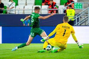 Первый матч "Полесье" выиграло разгромно