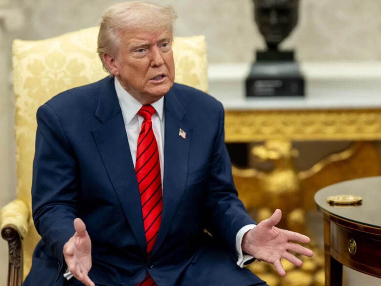 Трамп ответил, что ему еще не задавали такие вопросы