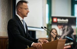 Сийярто написал о "сценарии Брюсселя"