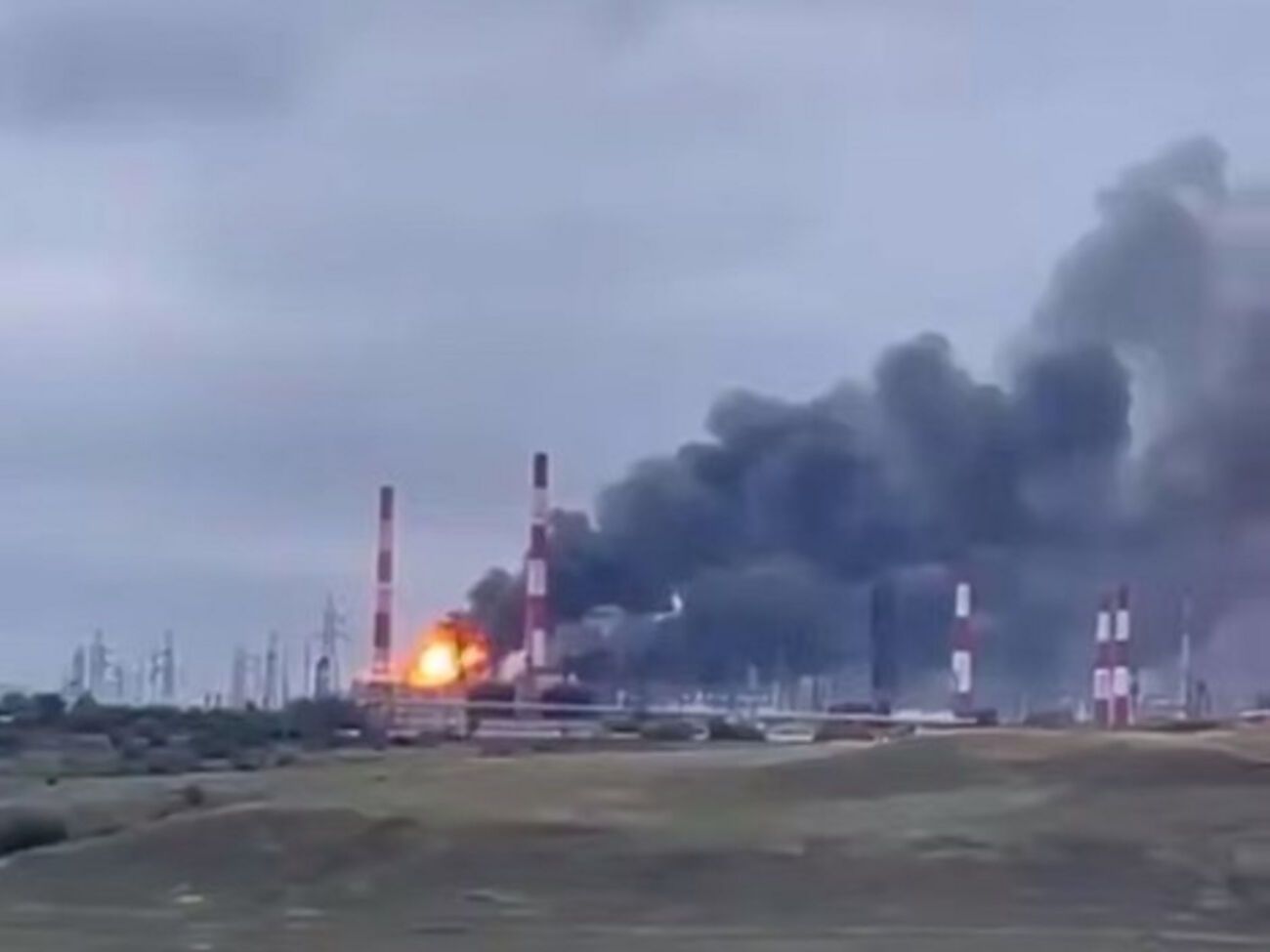 Сизранський нафтопереробний завод є одним із найбільших у системі "Роснефти", ідеться в повідомленні Генштабу