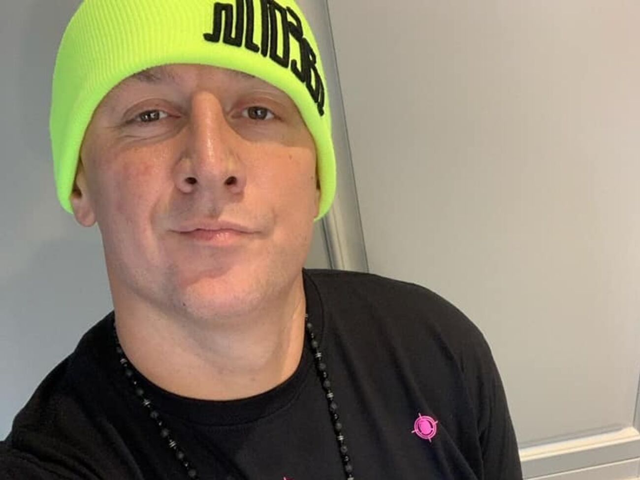 Потап находится за границей