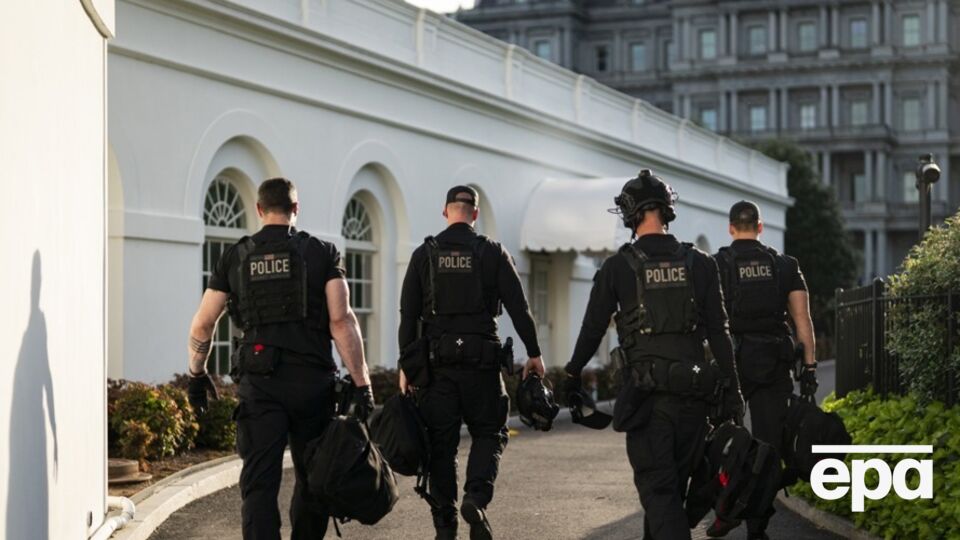 По словам одного из собеседников агентства, "все будет под контролем: тело к телу, пистолет к пистолету"