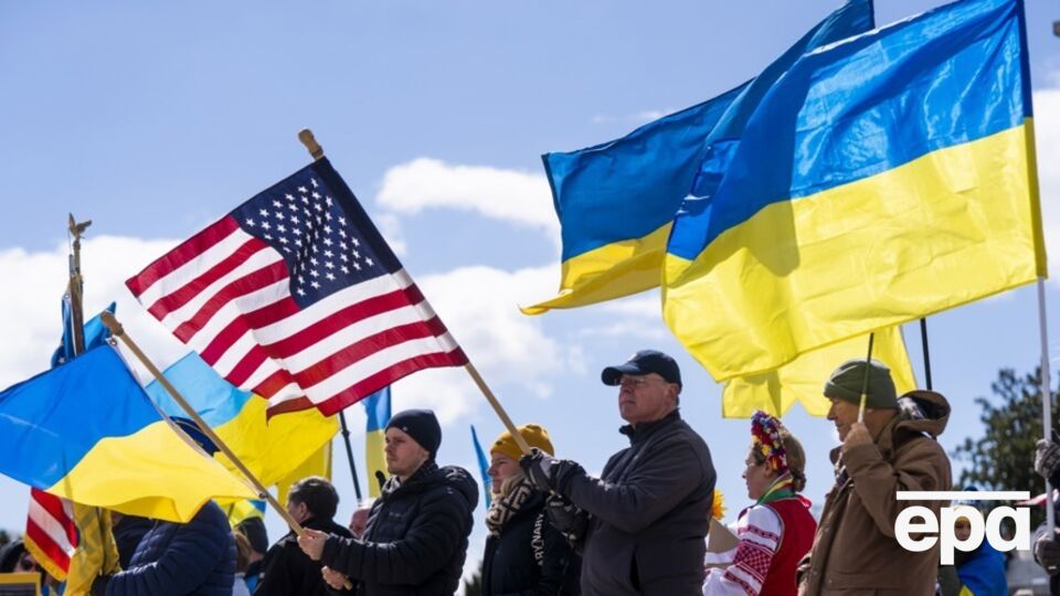 Ті українці, які прибули у США до 16 серпня 2023 року, усе ще перебувають під окремим захистом, ідеться у статті