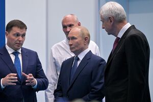 Пока не было сообщений о том, что Путин уже покинул Магадан, куда прибыл с рабочим визитом перед встречей с Трампом на Аляске