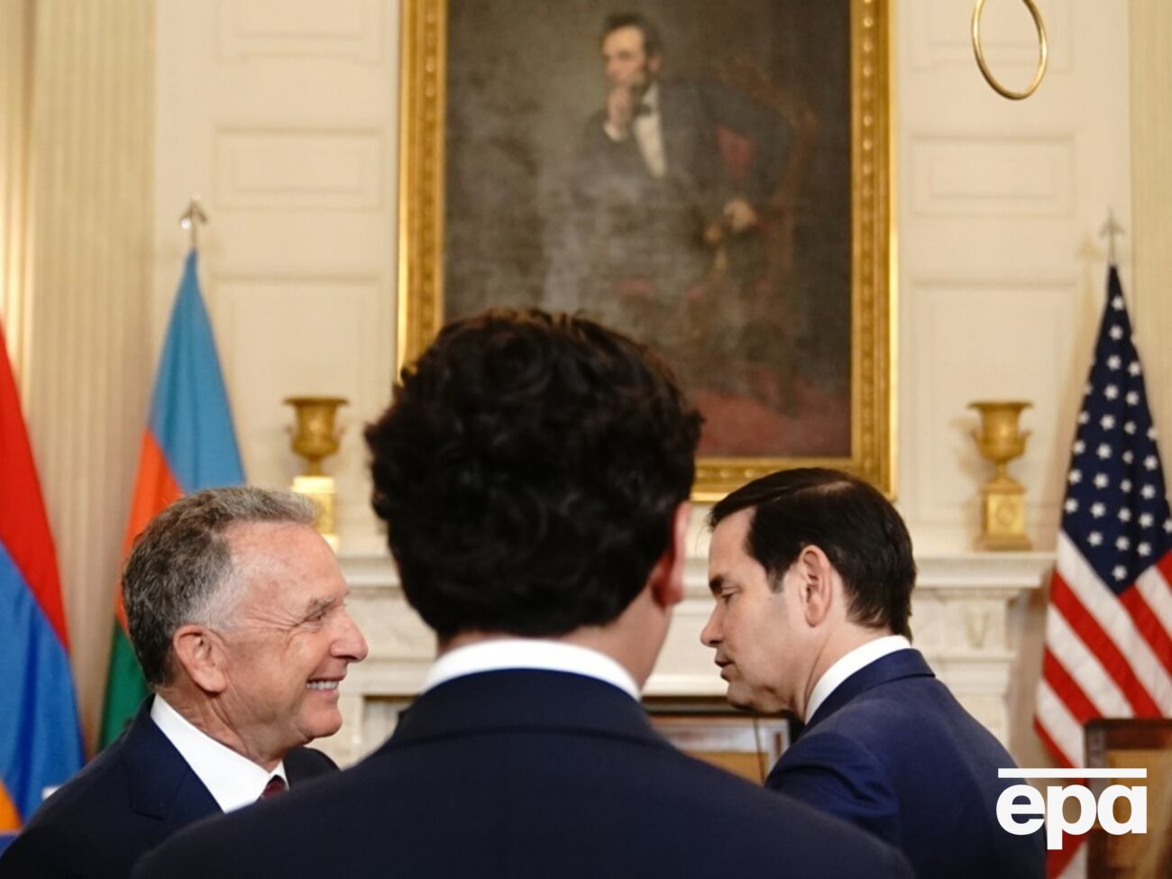 Встреча Трампа с Путиным состоится в формате "три на три"