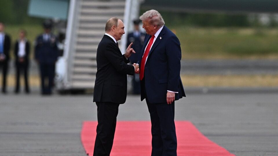 Трамп і Путін потисли один одному руки