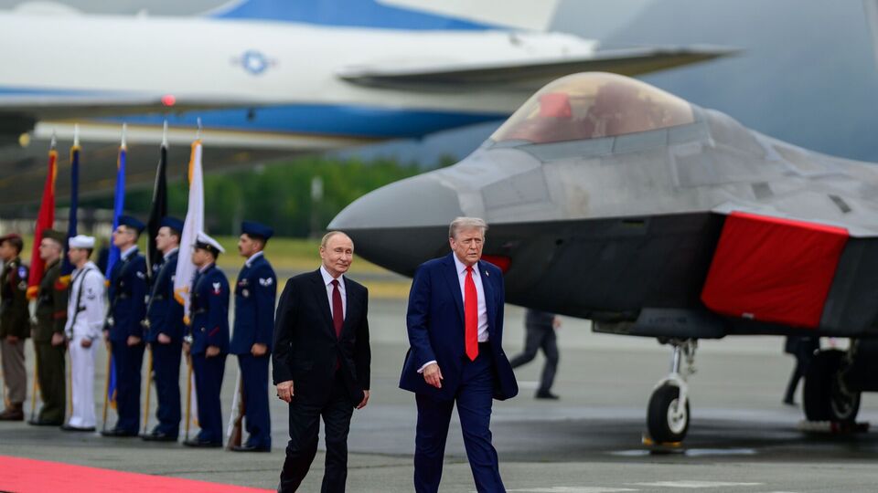 Трамп встретил Путина в аэропорту в Анкоридже