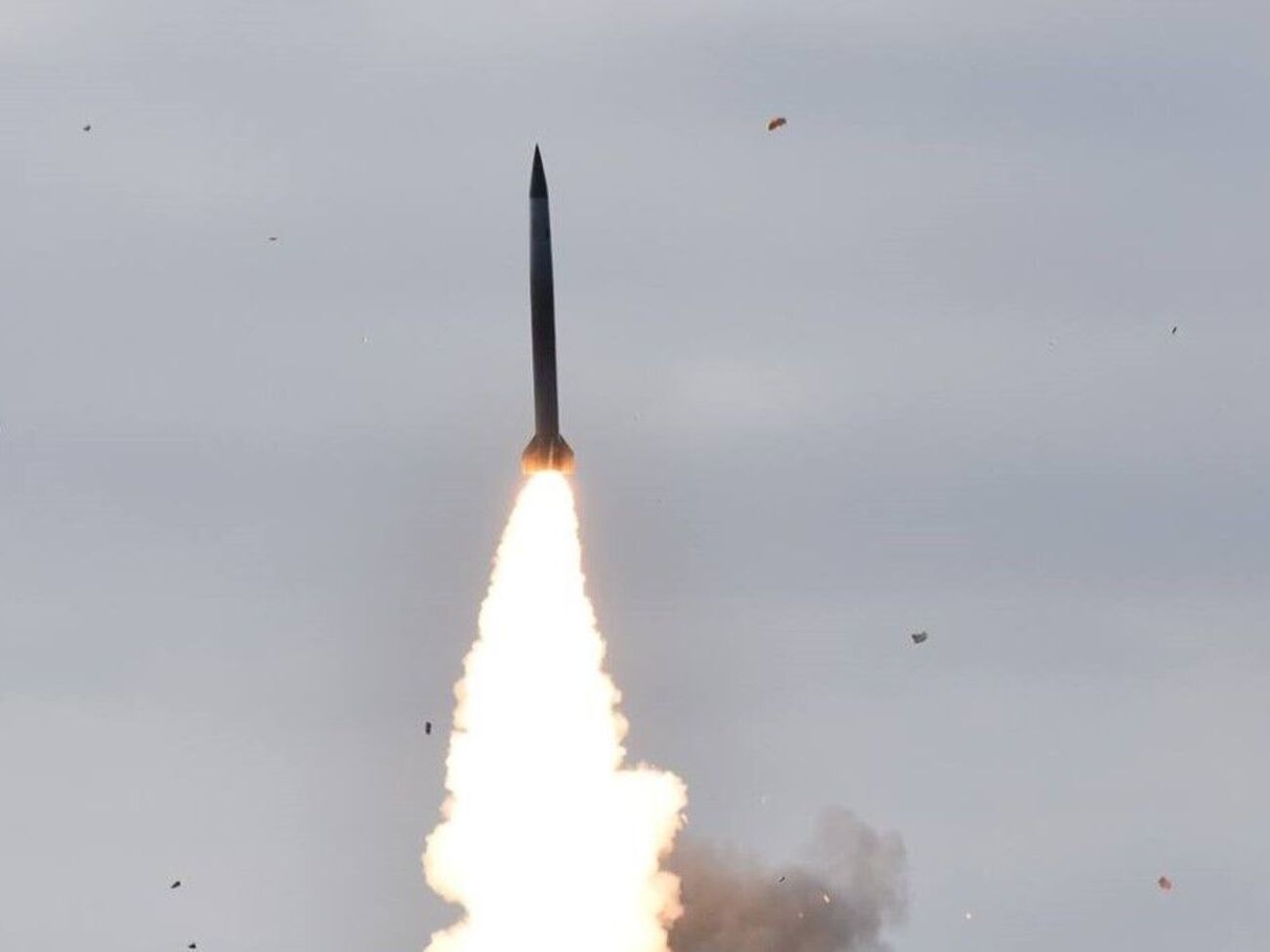 Зафиксировано попадание ракеты и 24 российских дронов