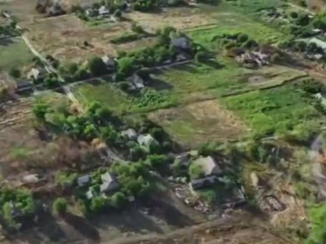 Військові показали, що насправді відбувається в "захопленому" селі