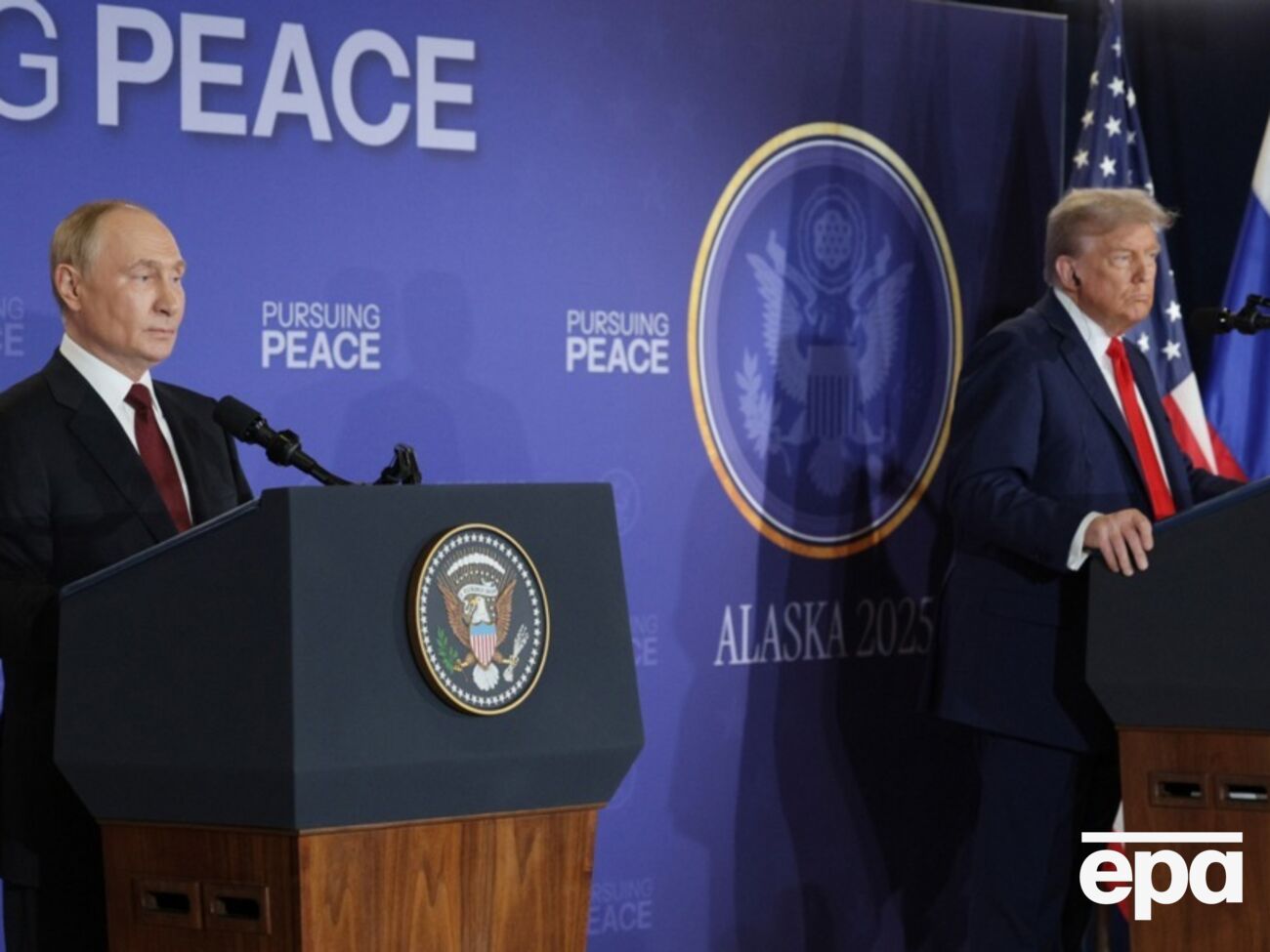 Наприкінці зустрічі з Путіним Трамп мав незадоволений вигляд, зазначили журналісти