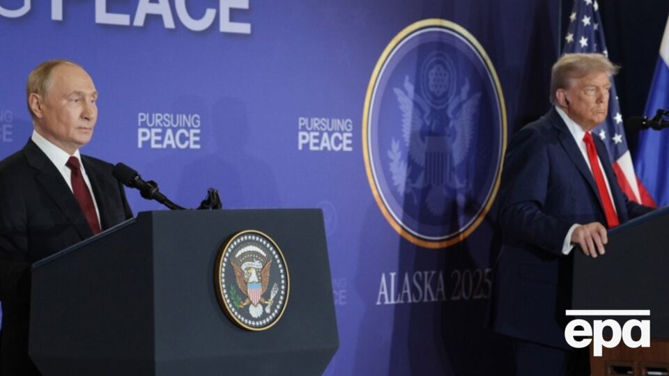 В конце встречи с Путиным Трамп выглядел недовольным, отметили журналисты