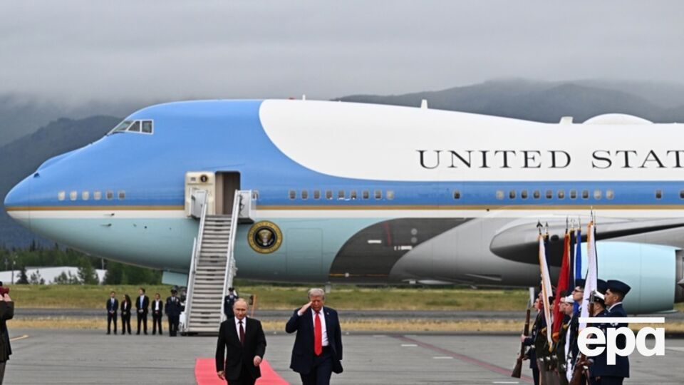 Путину на Аляске показали американские истребители