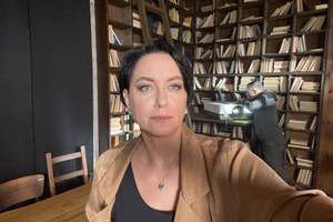 Красная дорожка, рефлекторные аплодисменты Путину – это же исторический факт, неискоренимая позорная метафора