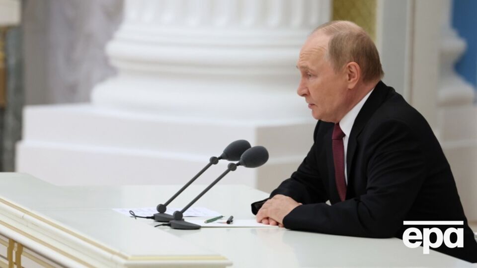 Путин до сих пор обижен из-за распада СССР