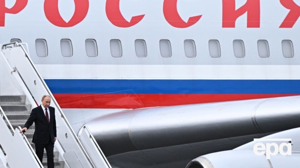 Росіяни через санкції не можуть користуватися банківською системою США, тому пропонували готівку за дозаправлення літаків на Алясці, розповів Рубіо