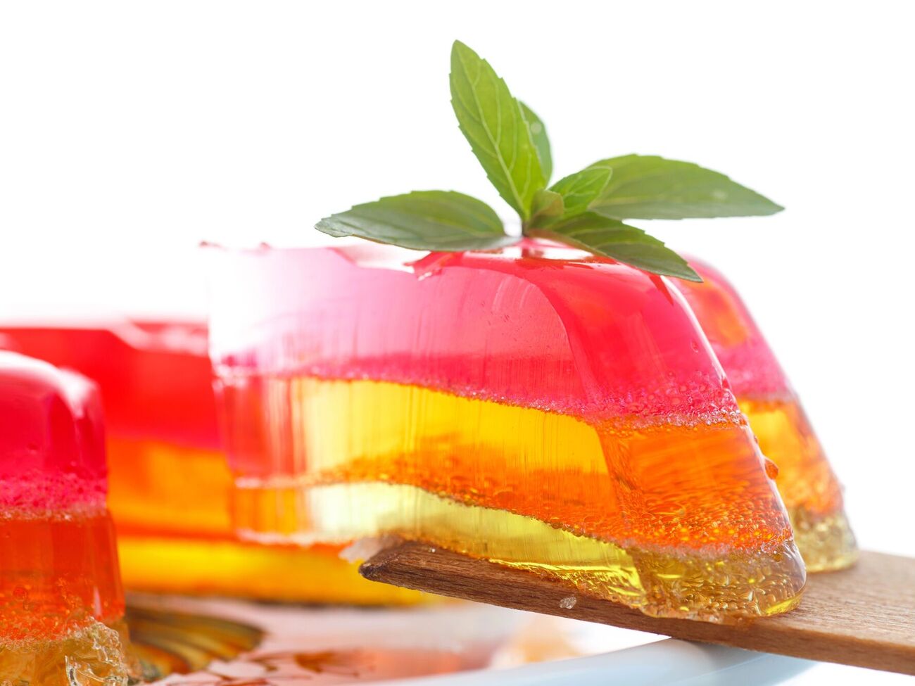 Для блюда понадобится 50 г желатина