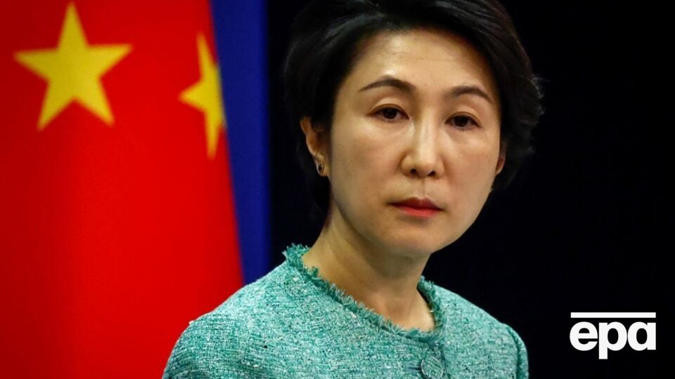 Пекин "рад видеть", что РФ и США "улучшают свои отношения", заявила спикер МИД