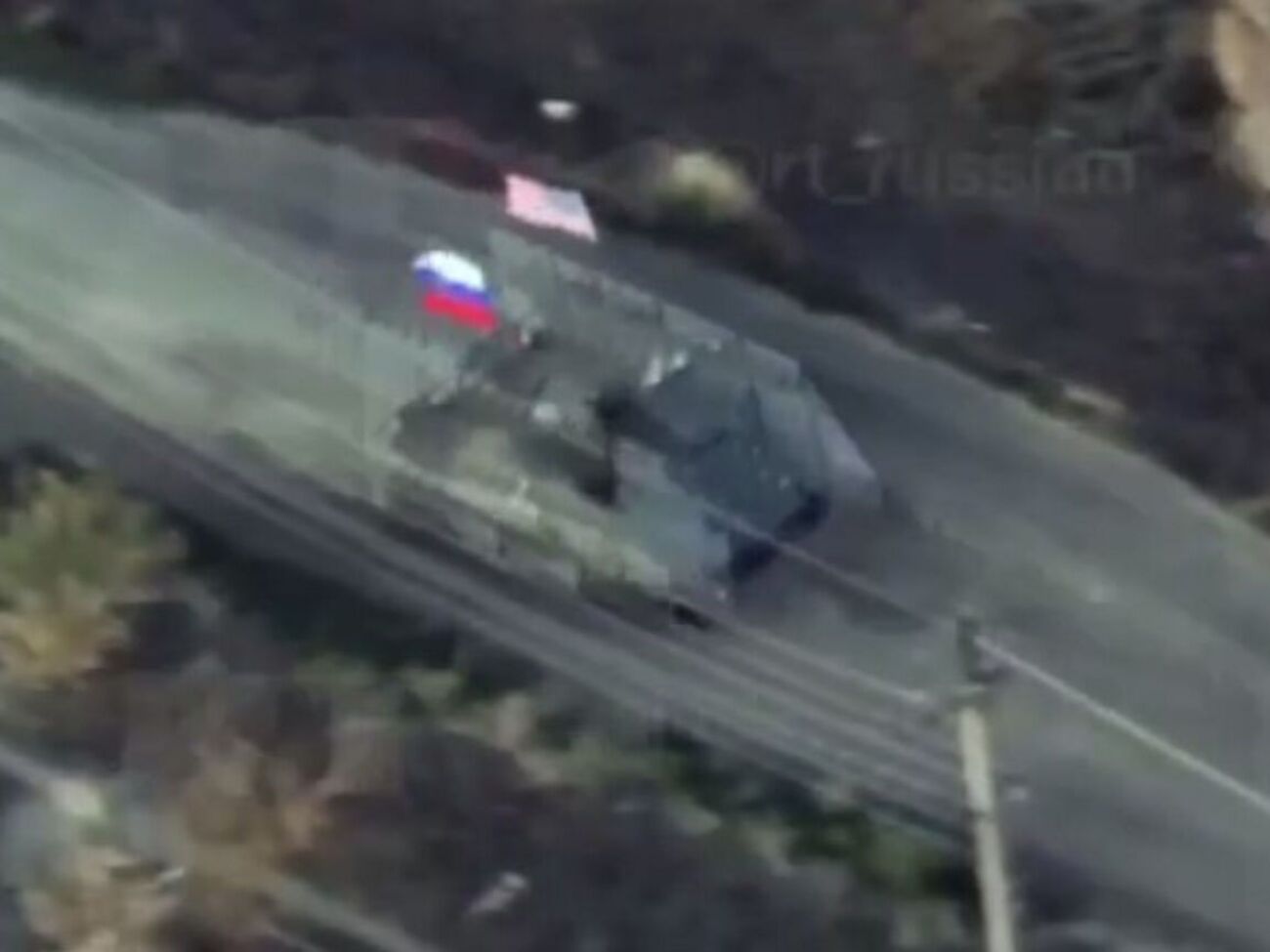 По информации российских журналистов, запись им передали российские танкисты из 70-го мотострелкового полка 42-й гвардейской дивизии