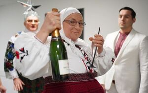 Белоконь родилась в 1974 году в Полтаве