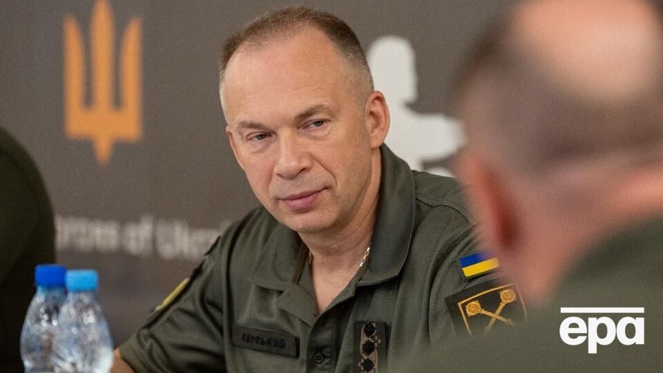 Сырский отметил, что с сумского направления окупантов перебрасывают на запорожское