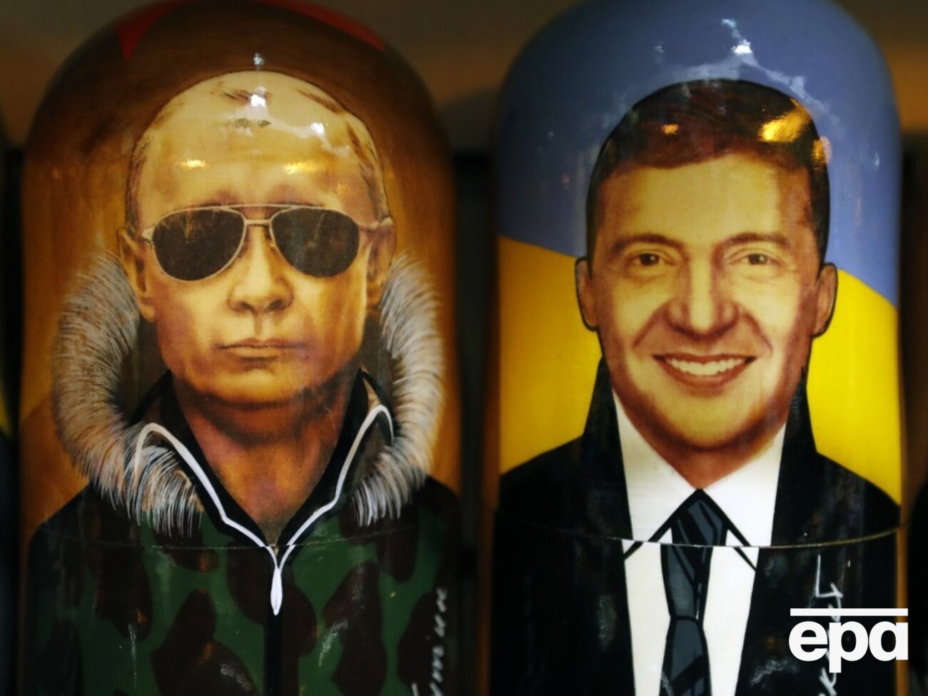 По словам Зеленского, он готов встретиться с главой Кремля без каких-либо условий