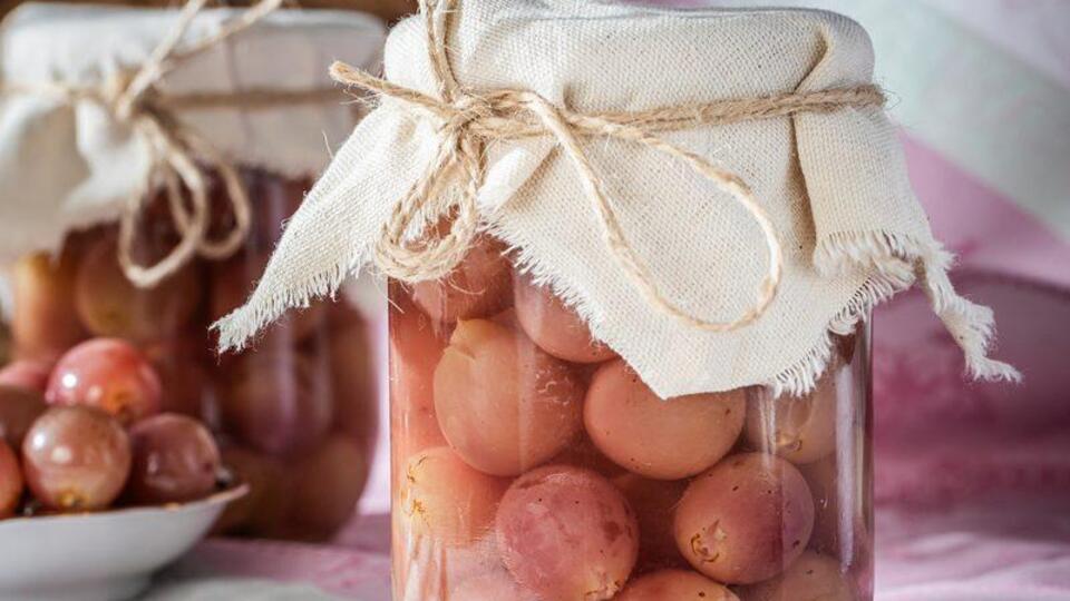 Маринованный виноград является прекрасной закуской