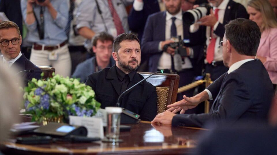 По словам Зеленского, 19 августа продолжается координация на уровне лидеров