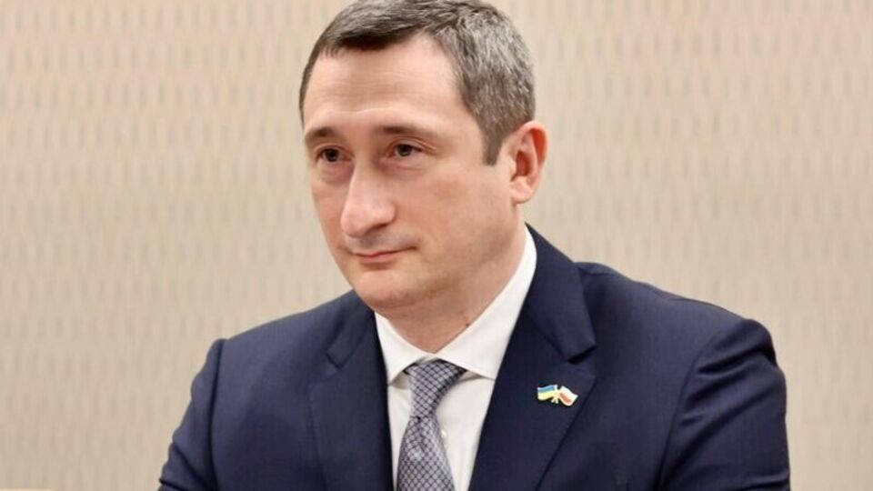 Чернышов подозревается в злоупотреблении служебным положением и получении взятки