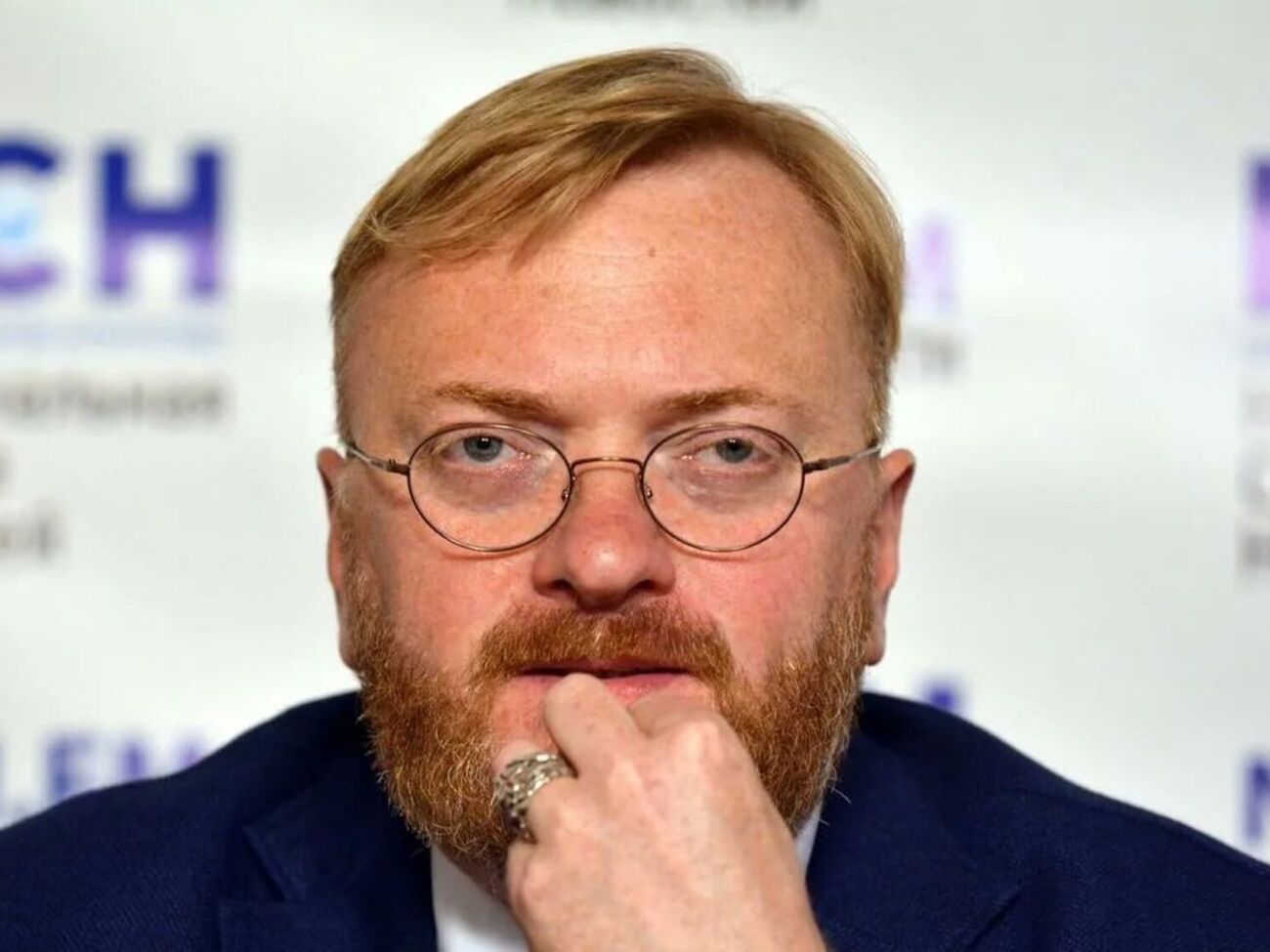 Сам депутат тоже участвовал в боевых действиях против Украины