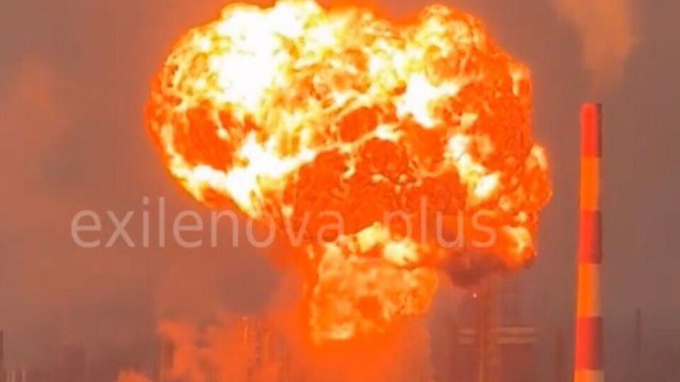 По словам местных жителей, в общей сложности было слышно примерно 10 взрывов в районе Новокуйбышевска