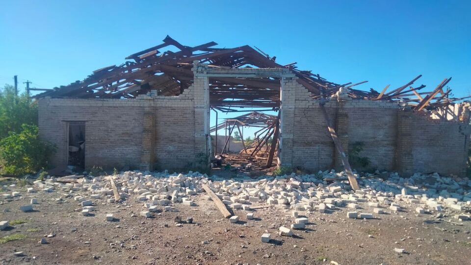 Всего повреждено 43 гражданских объекта, из них 12 жилых домов, пишет пресс-служба полиции